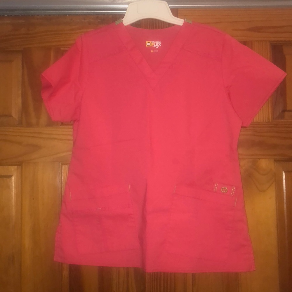 Wonder Flex V-Neck Pink Scrub top